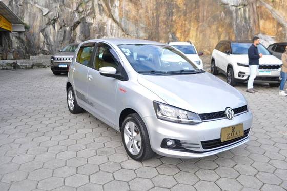 VOLKSWAGEN FOX 1.6 MI ROCK IN RIO 8V FLEX 4P MANUAL VOLKSWAGEN FOX 1.6 MI ROCK IN RIO 8V FLEX 4P MANUAL
